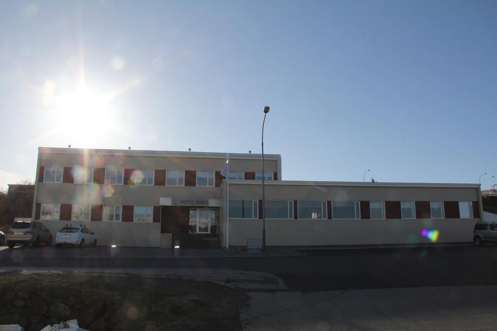 Hotel Tangi Vopnafjorthur Экстерьер фото