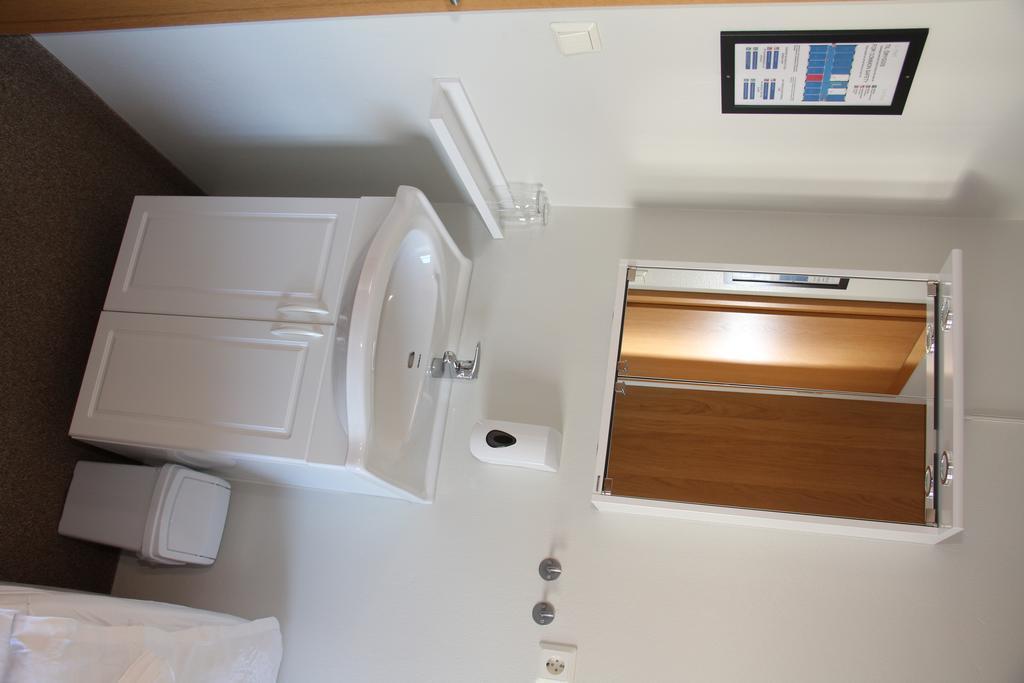 Hotel Tangi Vopnafjorthur Номер фото